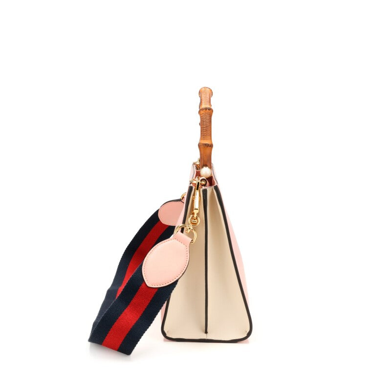 Gucci
Pink and White Calfskin Small Nymphaea Top Handle Bag Gold Hardware